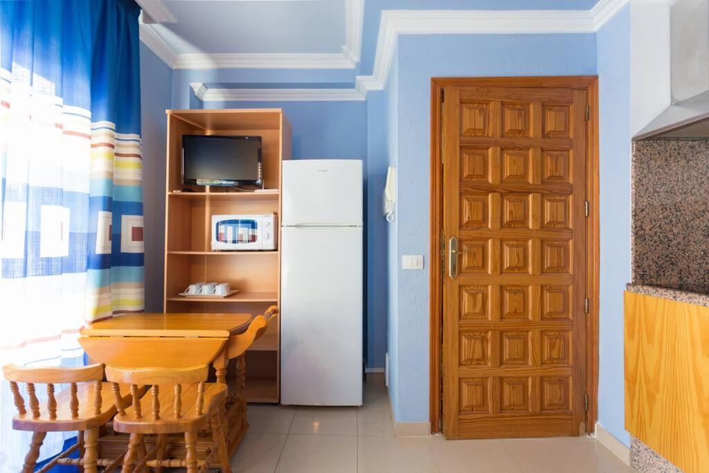 Apartamento Comodo Y Centrico, Los Cristianos 阿罗纳 外观 照片